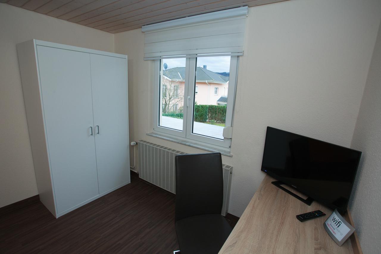 Haus Am Asang Hotel Löwenstein Kültér fotó
